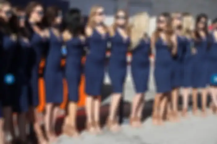 Deretan grid gilrs cantik di MotoGP Amerika tahun lalu.