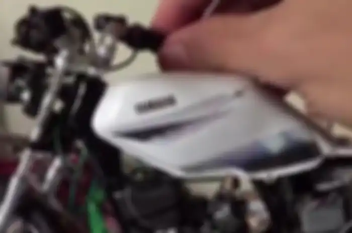 Miniatur motor Yamaha RXZ.