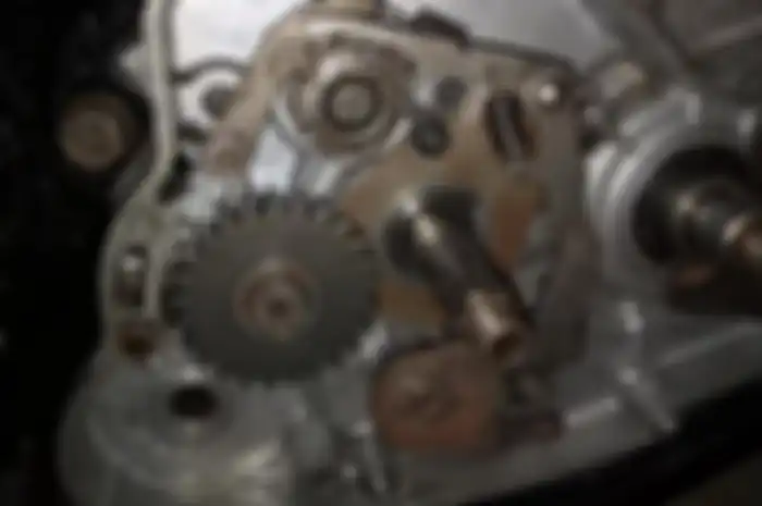 Teknik Bongkar Dudukan Laher Crankcase Yamaha RX King.
