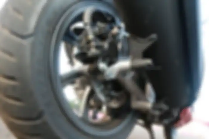 Rem cakram belakang Honda PCX 150
