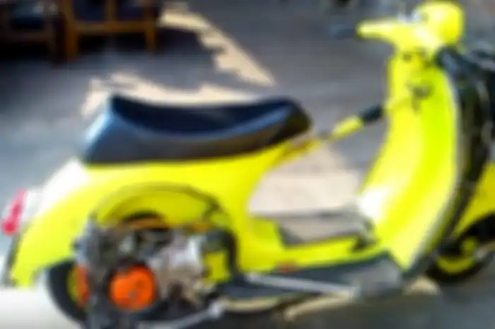 Vespa kencang, dijejali blok mesin Kawasaki Ninja 150.