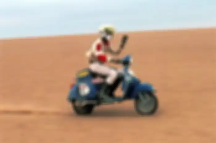 Yvan Tcherniavsky, pereli Vespa di ajang Reli Paris-Dakar 1980