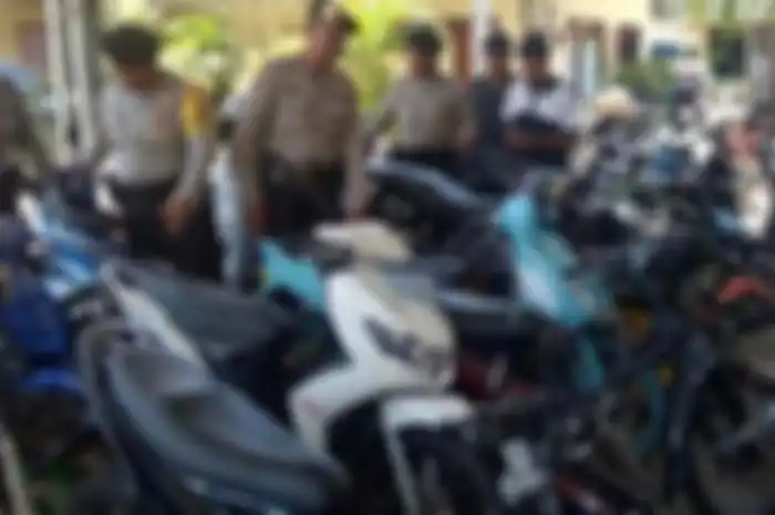 Polisi menyita 40 unit sepeda motor berbagai merek.