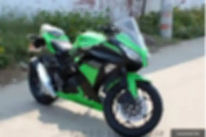 Motor asal Cina Kewesaki 150