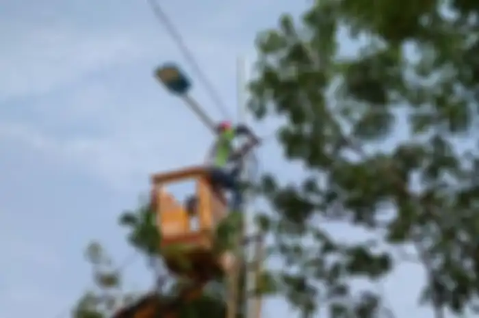 Pemasangan lampu jalanan umum