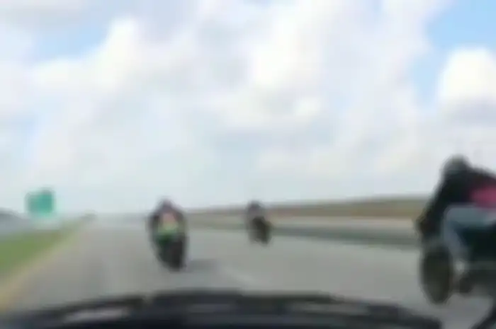 Kawasaki Ninja H2 balap lawan Yamaha R1, disalip Ninja ZX-14