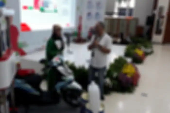 Kiosk Pertamax dibantu motor SPBU