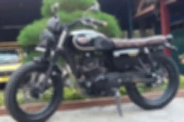 Kawasaki W175 SE kustom scrambler