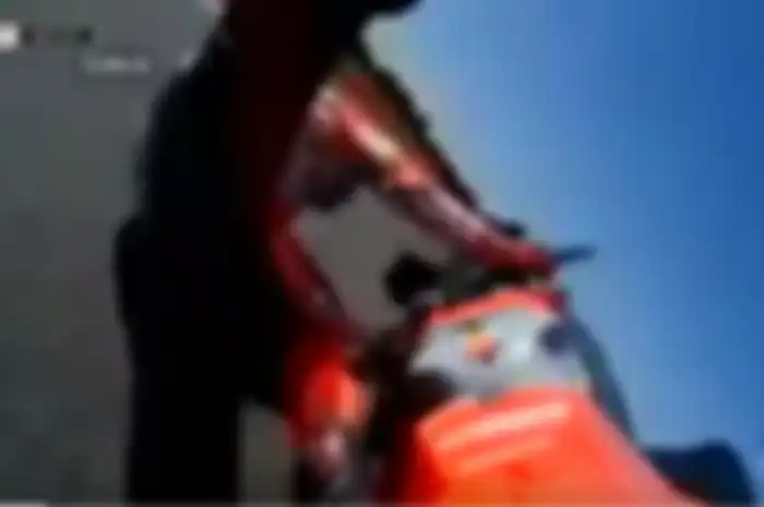 Jorge Lorenzo tersungkur di latihan bebas pertama MotoGP Belanda.