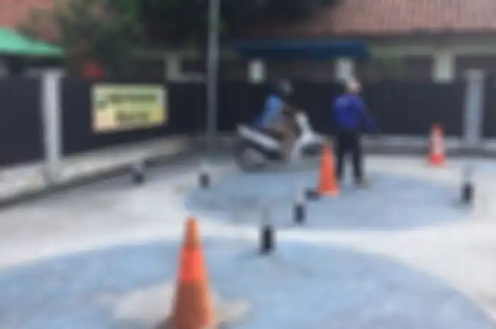 Suasana pelatihan ujian praktek SIM di Polres Metro Bekasi Kota