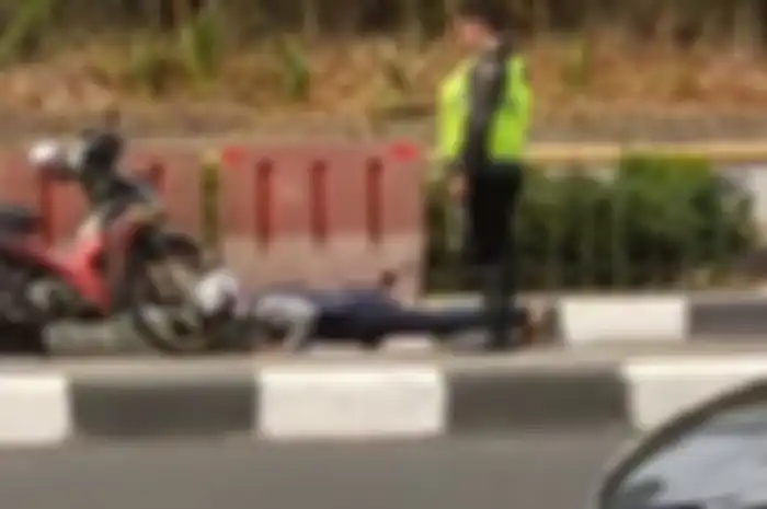 Polisi gadungan diringkus polisi dari Polda Metro Jaya.