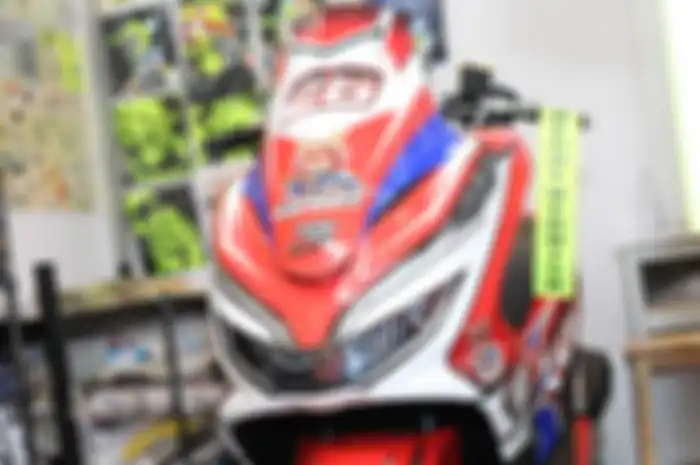 Custom Decal Ronita Performance