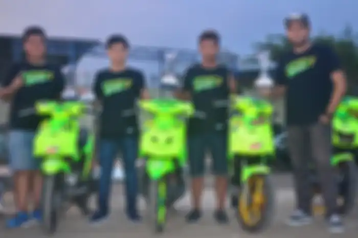 Tim balap motor Juan CLD Jet Up Rolling Speed  asal komplek Permata Indah Holis Bandung.