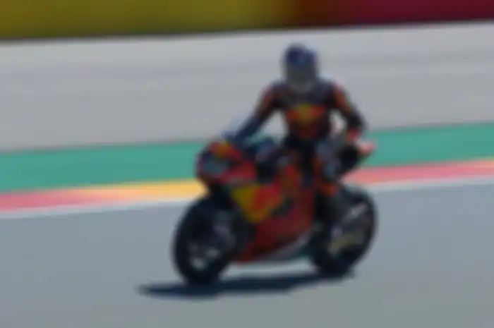 Brad Binder juara Moto2 Aragon 2018.