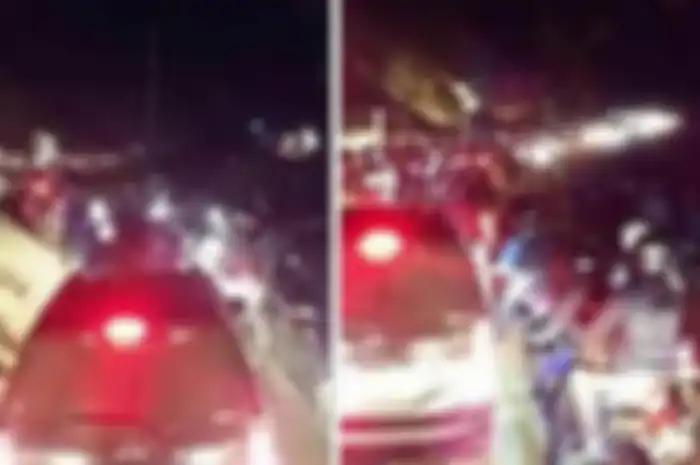 Antrean pengendara motor dan mobil di jalur Poso-Palu sampaii 5 jam.