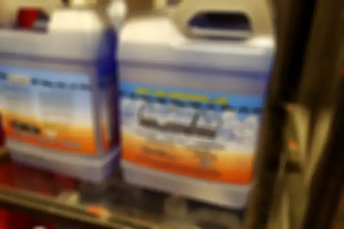 Cairan radiator coolant dari Engine Ice