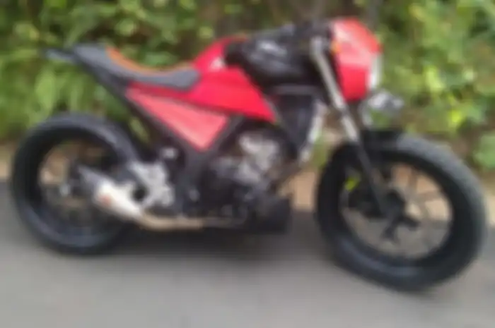 Modifikasi Suzuki GSX-S150 penuh estetika.
