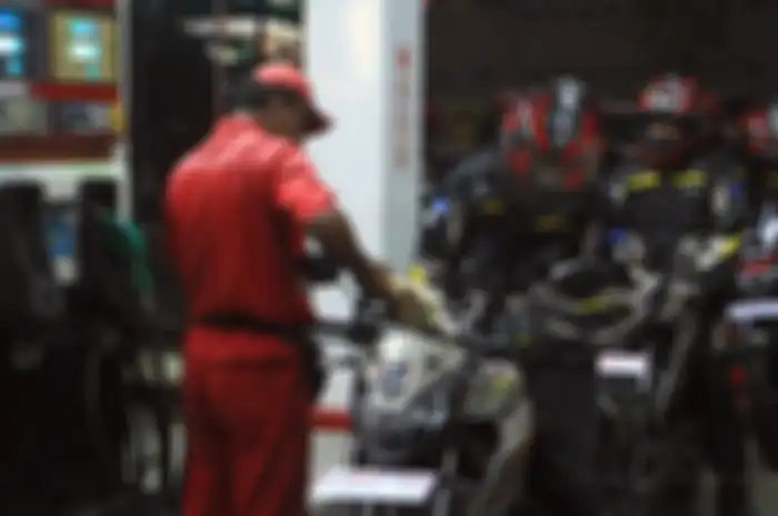 Touring Suzuki GSX-150 Bandit memilih BBM RON 90