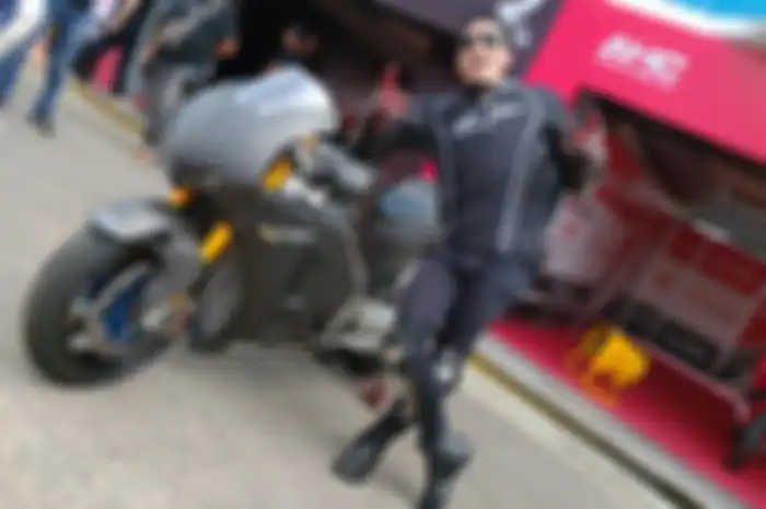 Desta jajal Honda RC213V-S