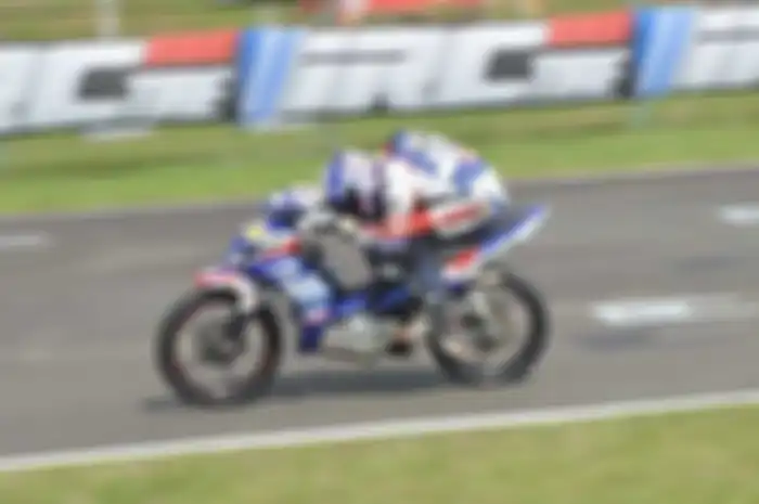 Luar biasa, Yamaha sikat posisi 1-3 sesi Superpole 2 IP125 dan IP110 di event IndoPrix yang digelar di sirkuit Balipat, Binuang, Kalimantan Selatan (21/9).