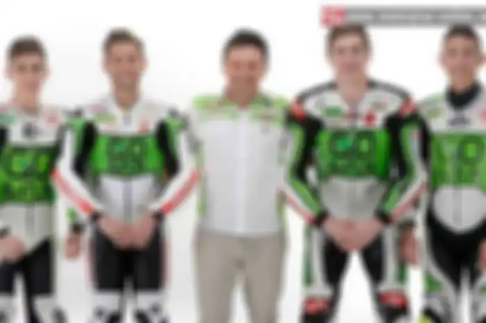 Pabrikan knalpot asli Indonesia merek R9 semakin gila tahun depan. So pasti brother ini gila yang mantap 150%. Label R9 akan resmi menempel di motor tim Gresini yang untuk kelas Moto3 tahun depan.