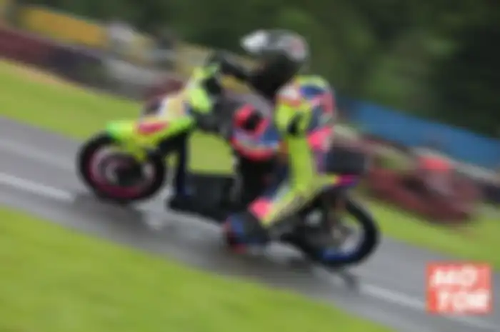Tim Toko Cat Ceria, Narogong, Bekasi, mencatat hasil maksimal di ajang fun race. Modifikasi BeAT 2009 nya tembus 1 menit 2 detik di Sentul Kecil. 