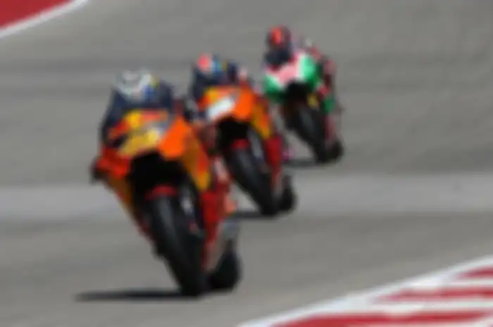 Di motoGP 2017 tinggal KTM yang masih menggunakan mesin Screamer. Kini pabrikan Austria akan mengganti dengan mesin Big Bang