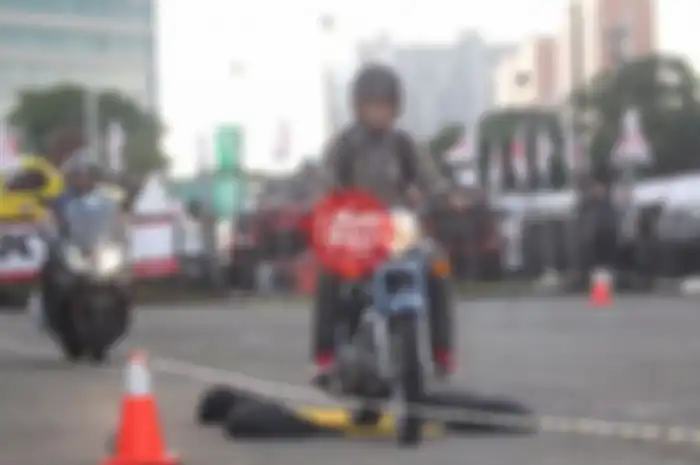 Yang mau nyoba motor terbaru buruan deh ke IIMS 2017. Gratis lho. 