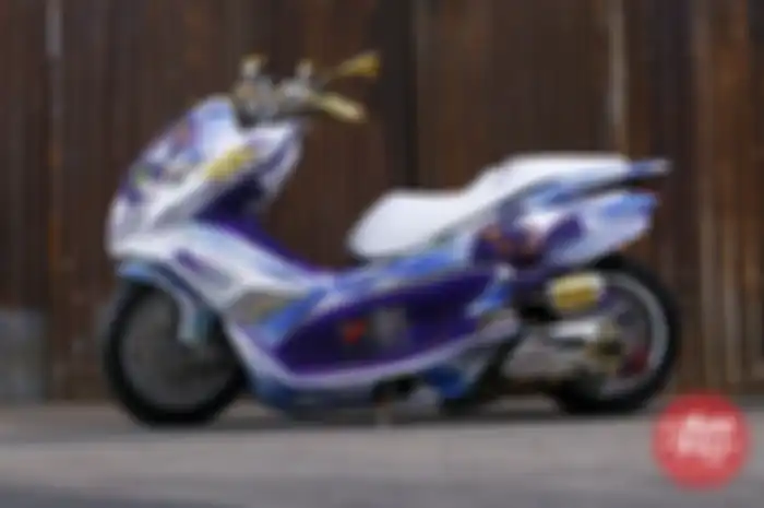 Honda PCX 150 milik Peterson Rivai ini terinspirasi film Real Steel