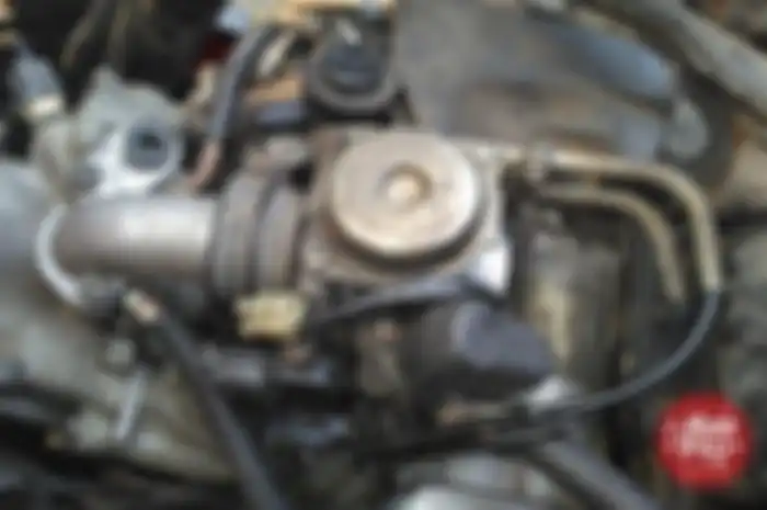 Yamaha Xeon 2012 sudah hidup. Distarter susah. Ternyata penyebabnya auto choke kotor.
