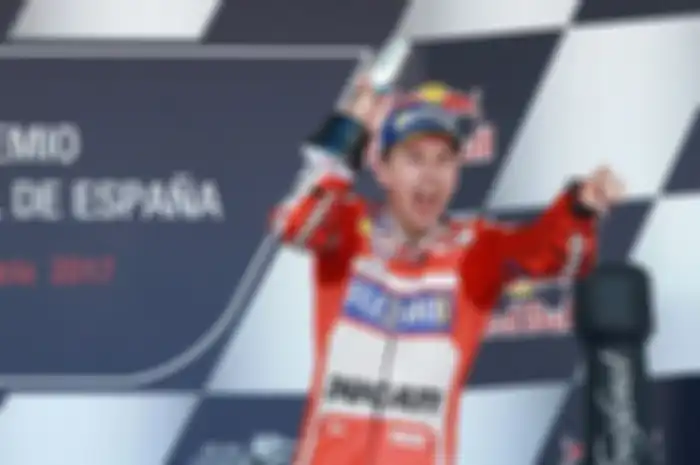 Ducati pernah mengontrak Valentino Rossi musim 2011 dan terhitung gagal. Eh, Jorge Lorenzo nyindir kalau Ducati lebih bagus dibanding eranya Valentino Rossi