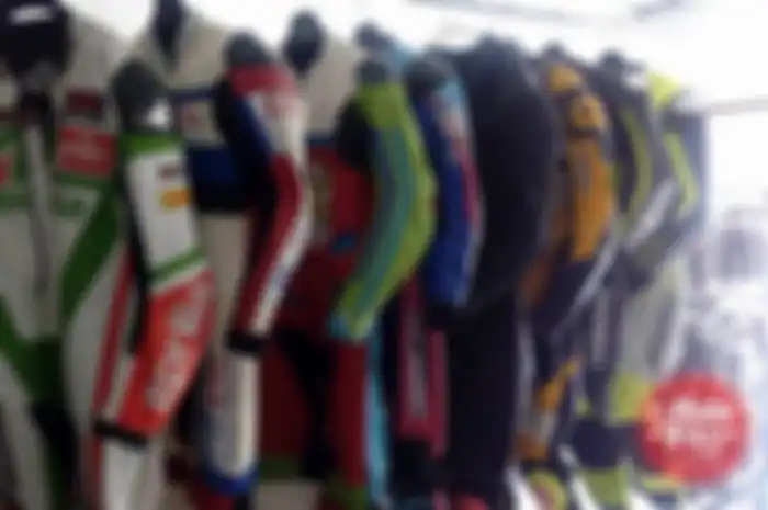 Banyak produsen wearpack lokal yang menawarkan wearpack dengan harga cukup terjangkau