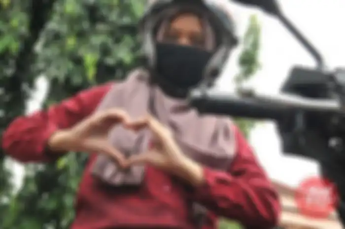 Padahal kanker payudara sangat mengancam kita semua. Padahal deteksi dininya mudah dan praktis sekali, hanya sosialisasi yang belum gencar