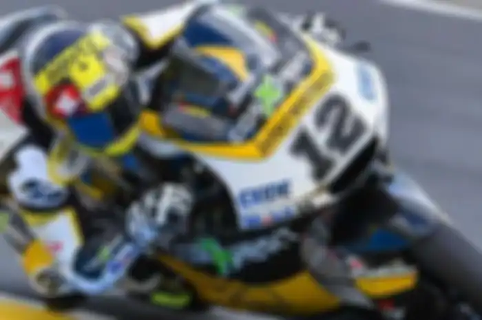 Thomas Luthi menjadi pembalap tercepat sekaligus memecahkan rekor circuit record lap pada sesi kualifikasi Moto2 Prancis dengan catatan waktu 1 menit 36.548 detik.