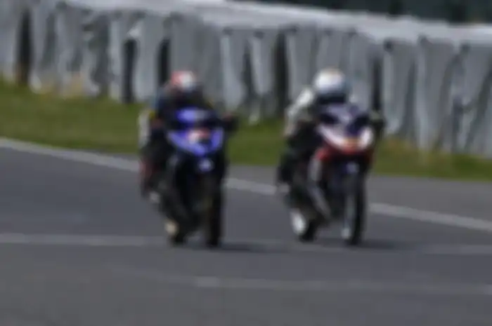Dari tayangan lambat terlihat Wahyu melakukan pengereman terlalu keras saat memasuki tikungan chicane yang membuatnya hilang kontrol motor.