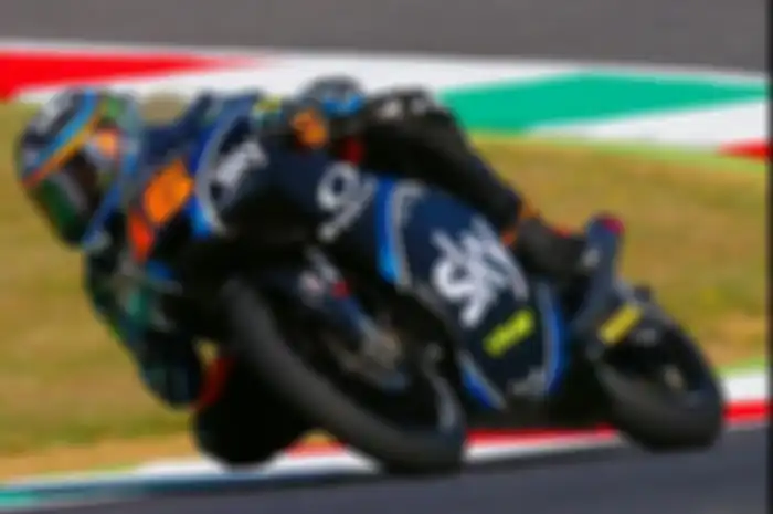 "Di kualifikasi dan hasil sebelum, kurang memuaskan bagi saya. Tapi, saat race bisa berada di posisi pertama. Sekarang, entah apa yang aku rasakan dengan kemenangan ini," tukas Andrea Migno yang pakai KTM itu.