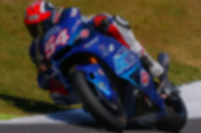 Mattia Pasini meraih kemenangannya pertamanya sejak tahun 2009 di GP Italia hari ini (4/6), setelah bertarung ketat dengan Tom Luthi dan Alex Marquez. 