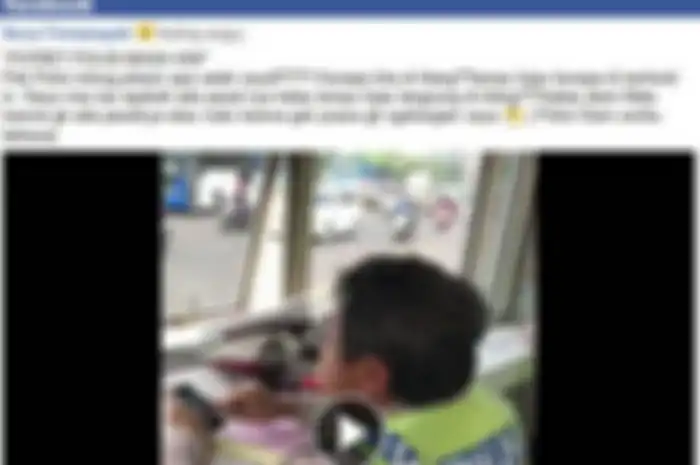 Video polisi diam saat ditanya pemotor yang ditilang