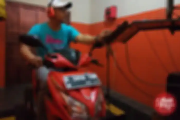 Jadi bos agen telur, membuat Hidayatullah memutuskan upgrade performa Honda Vario 125 kesayangannya. 