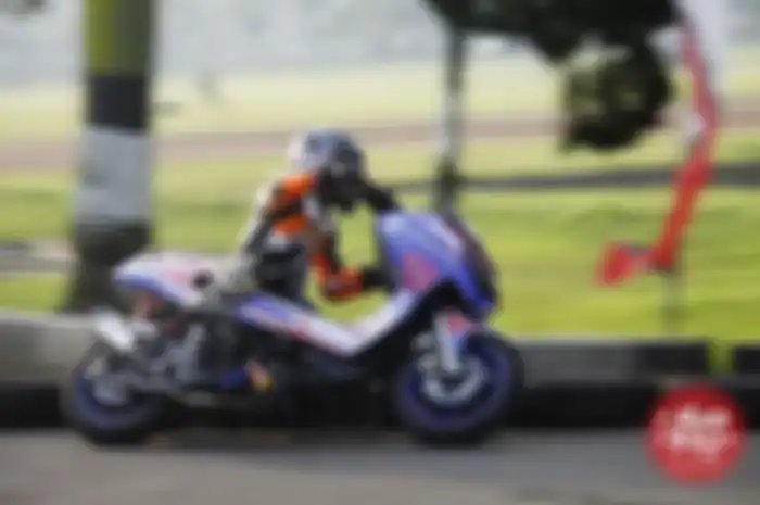 Jawa Barat merupakan surganya pecinta balap motor ompong, alias skubek atau matik. 