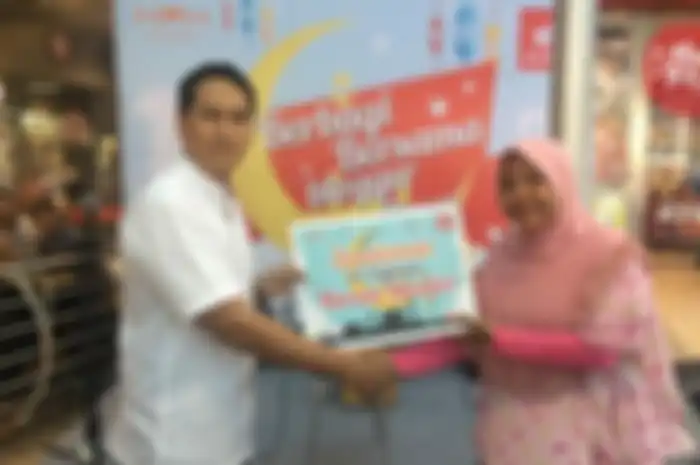 Setidaknya sekitar 60 anak yatim piatu ikut event yang bertajuk berbagi bersama bloger dan yayasan yatim piatu, sengaja mengajak yayasan untuk berbagi supaya bisa menanamkan kebaikan kepada pengguna jalan.