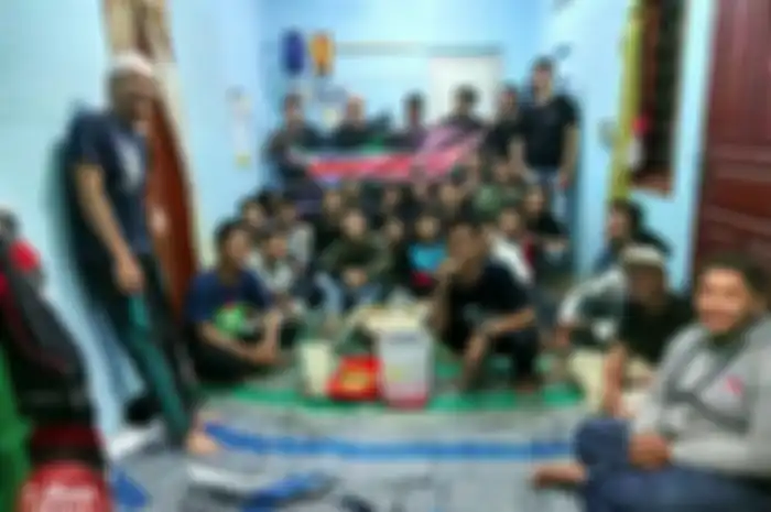 "Bagi pencinta aliran Thailand style bermotor Honda Supra, ini wadahnya" ucap Anwar Chairul sebagai ketua umum HWI.