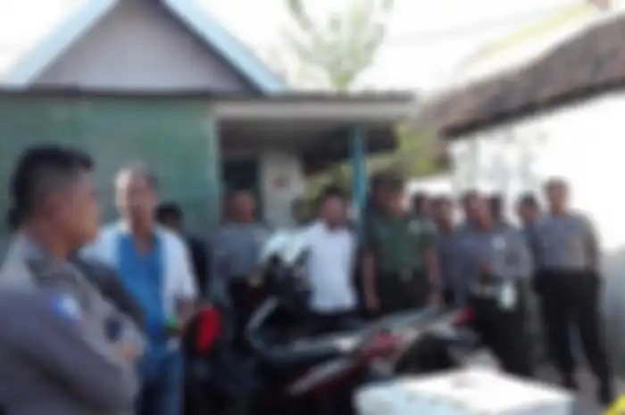Agus Tri Mulyono yang merupakan warga Surabaya Senin kemarin (19/6) dibekuk densus 88 di Tanah Merah II, Tanah Kalikedinding Kenjeran Surabaya