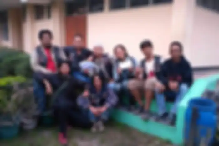 MMC Outsiders Ujudkan Kasih ke SLB Bakti Mitra Utama 