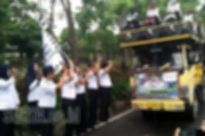 Dishub Jatim Angkut Motor Pemudik
