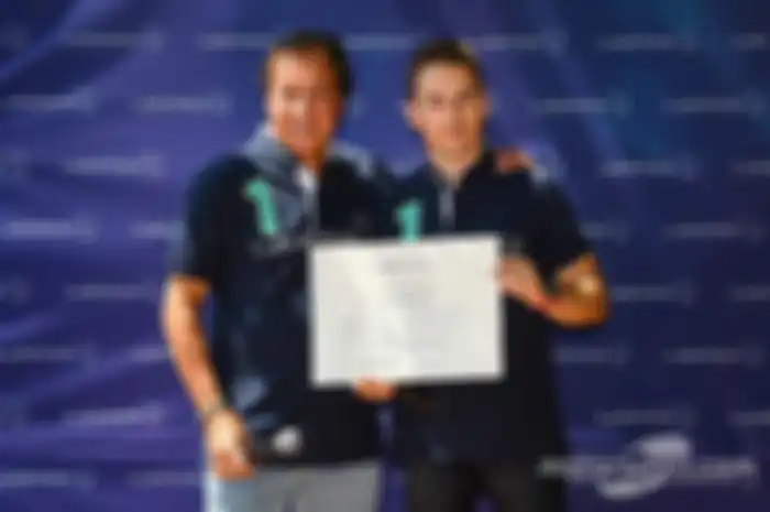 Program ini diluncurkan sejak tahun 2008 silam, bekerja sama dengan Foundacion Alex dan kini telah membantu lebih dari 2.000 anak muda di seluruh Spanyol
