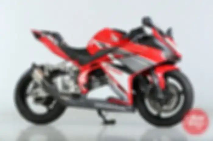 All New Honda CBR250RR bisa dibikin makin gagah tanpa perlu ubahan frontal di bodi. Cukup bermain kaki-kaki. 