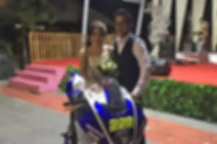 Kerennya pernikahan Rey dan Angelia bertepatan dengan ulang tahun ke-62 Yamaha Motor Company (YMC)