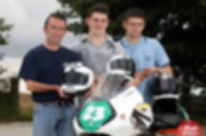 Jika menyebut nama Dunlop, tentu hal tersebut tidak bakal dapat dipisahkan dari ajang balap terganas dunia Isle of Man TT.