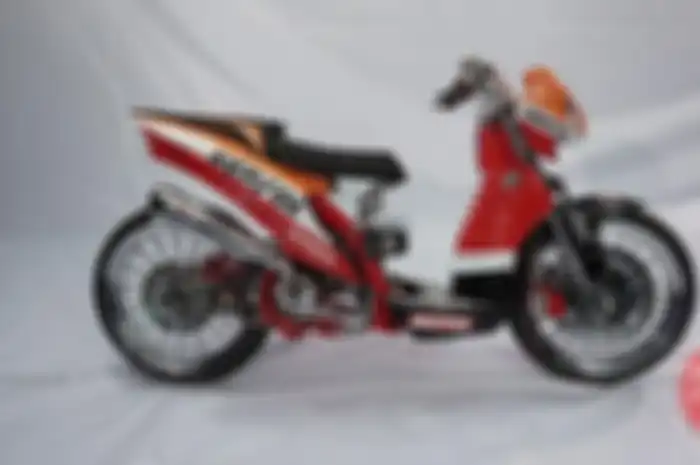 Enggak heran kalau tajen bisa menginspirasi modifikator bikin karya keren.   

